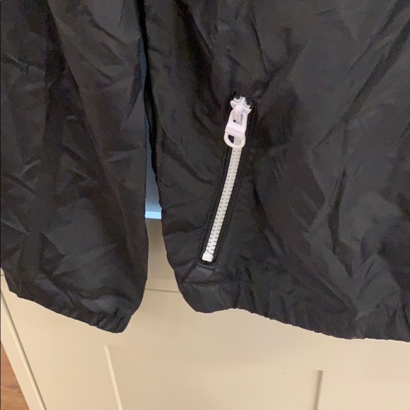 Bench Pretender windbreaker - size small - Picture 4 of 9